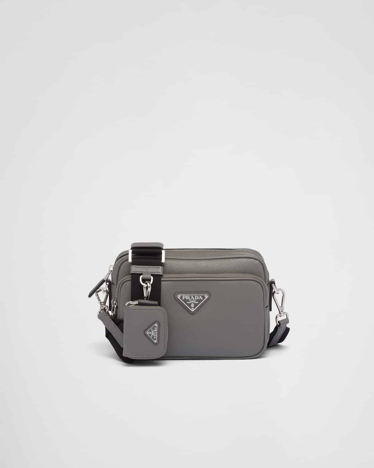 Sac à bandoulière cuir Saffiano gris marbre Prada-influensse