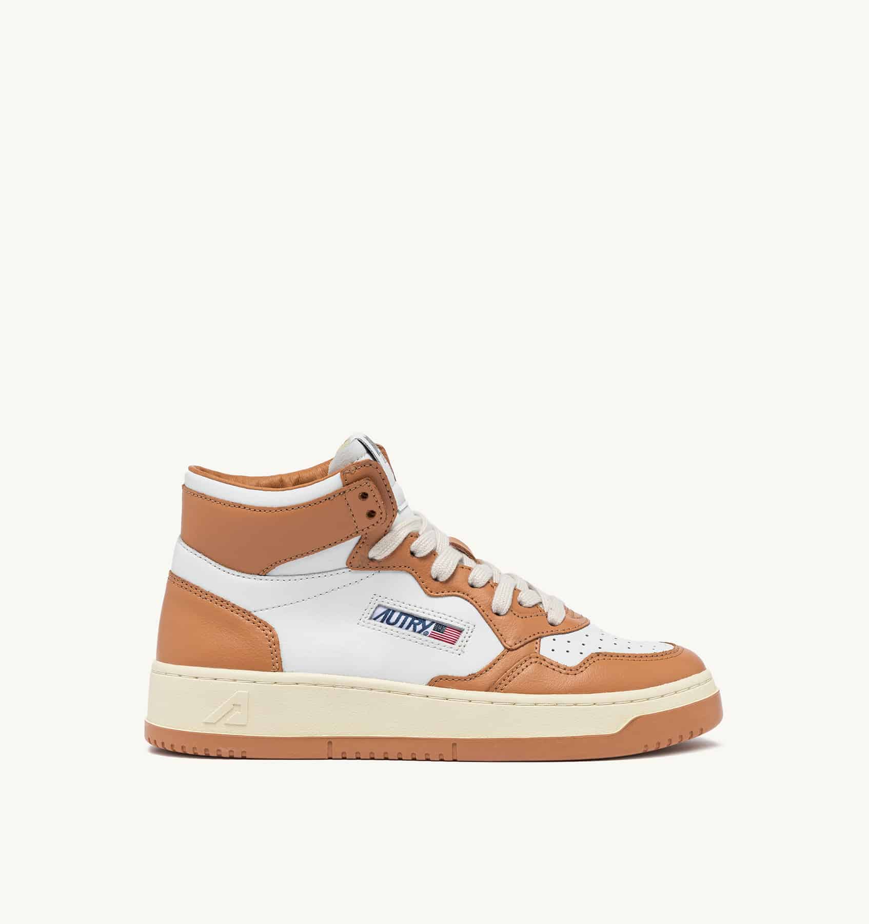 Baskets Mid Medalist bicolor cuir blanc sandstorm Autry-influensse