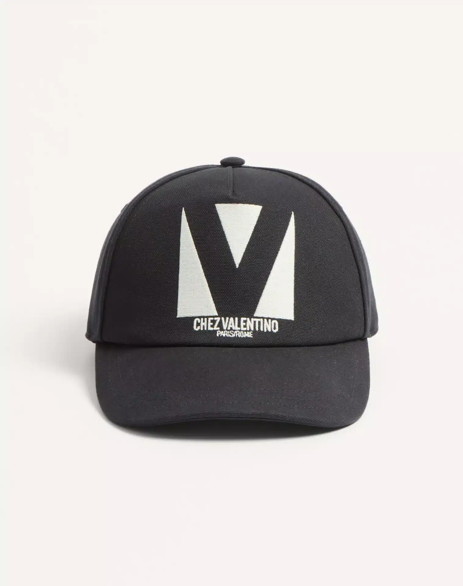 Casquette streetwear luxe Chez Valentino coton noir ivoire-influensse