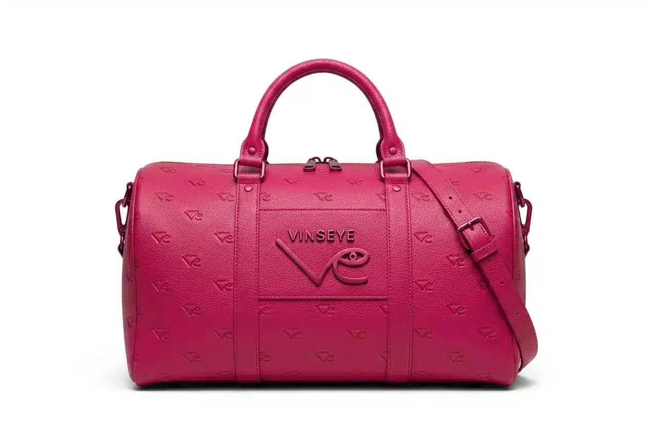 Sac de voyage logo embossé cuir grainé violet red Vinseye-influensse
