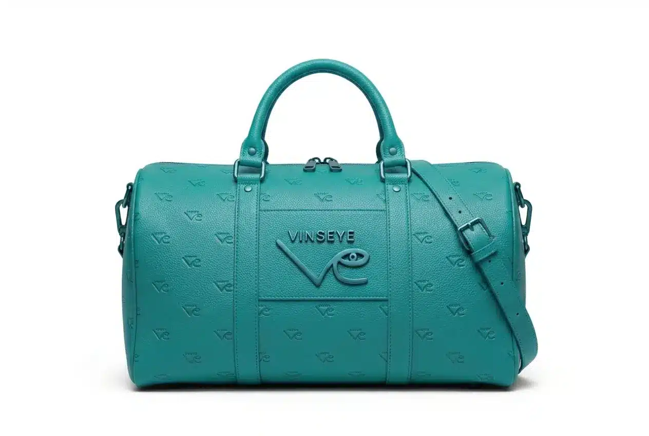 Sac de voyage logo embossé cuir grainé iris blue Vinseye-influensse